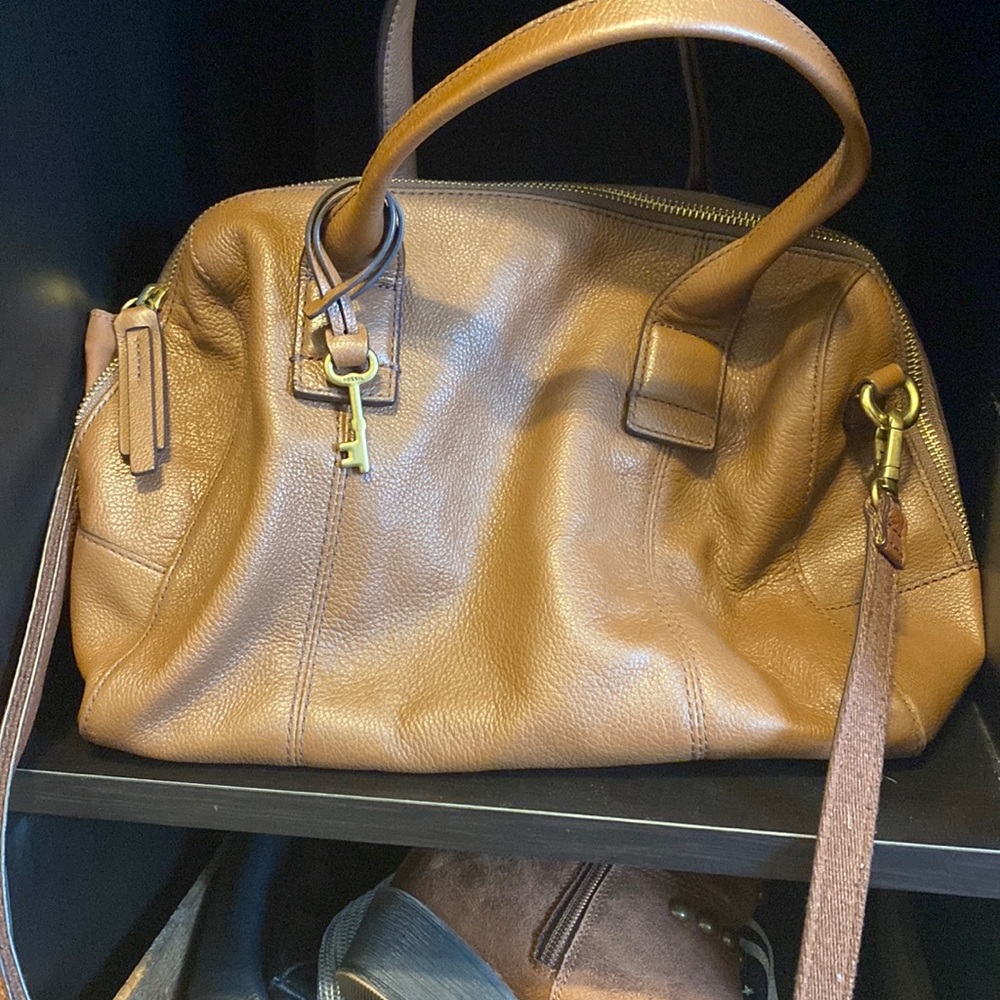 Leather fossil crossbody/shoulder bag